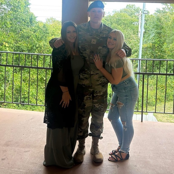 Meet your Posher, Cierah - Picture 11 of 11